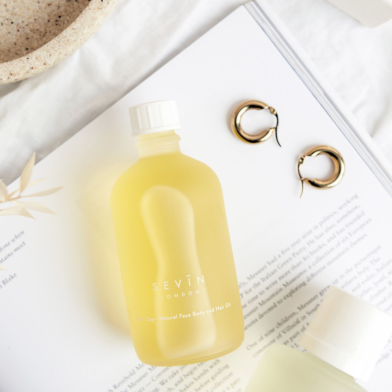 The secret to naturally glossy hair